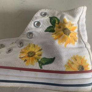 Custom painted Womens Converse All Star high tops sz 6
